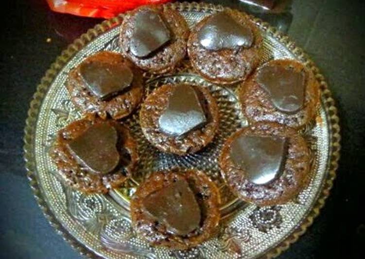 Simple Way to Make Speedy Maryams chocolate gelatin hearts