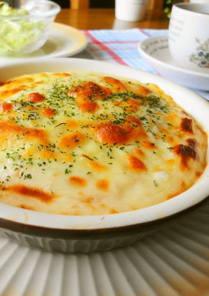 A picture of Chicken Rice Doria in the Rice Cooker.