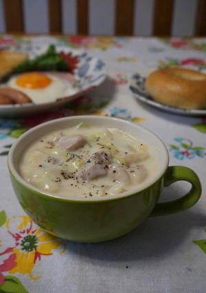 A picture of Simple Chinese Cabbage & Chicken Thigh Simmered in Cream Sauce.