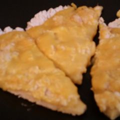 A picture of Cheesy Chicken Pizza.