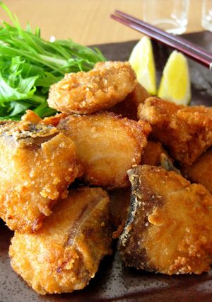 A picture of Tatsuta Age with Yellow Tail Fish.