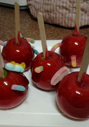 A picture of Ladybirds Halloween or Plain Toffee Apples.