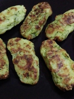 Una foto de Croquetas de calabacín y patata