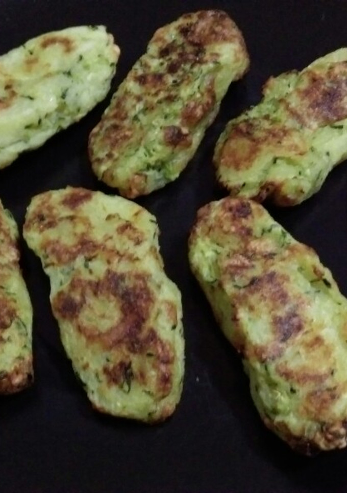 Una foto de Croquetas de calabacín y patata