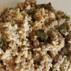 A picture of Cheesy Beef and Rice Cassarol.