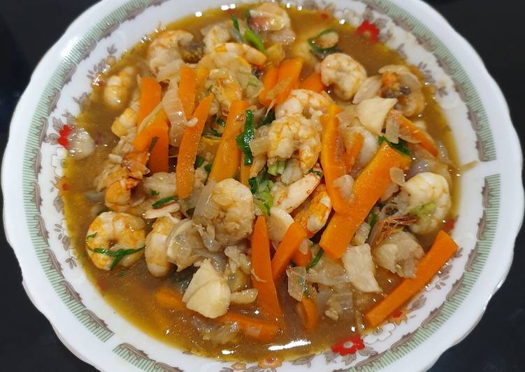 Recipe: Yummy Udang Kuah Wortel