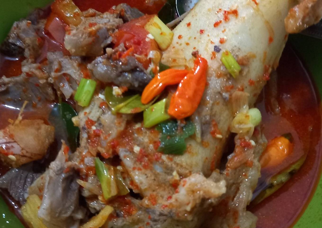 Kaki sapi kuah asem pedes