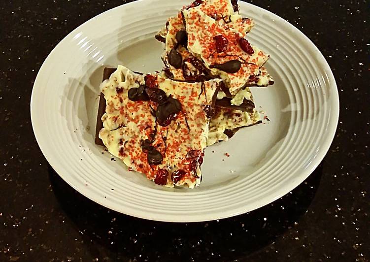 Recipe of Homemade Cranberry Crispy Bark