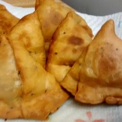 Samosa- Punjabi style A picture of Samosa- Punjabi style.