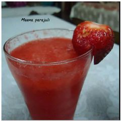 A picture of Simple Strawberry shake 😊😊😊.