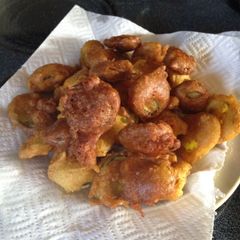 A picture of Beer Battered Fried Pickles.