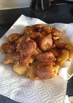 A picture of Beer Battered Fried Pickles.