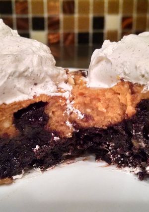 A picture of Brownie Pumpkin Pie Bars.