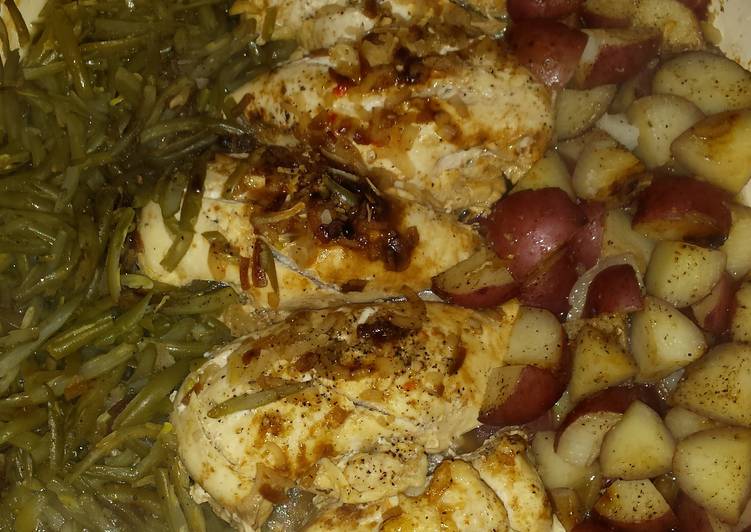 Recipe of Homemade One pan chicken potatoes and green beans