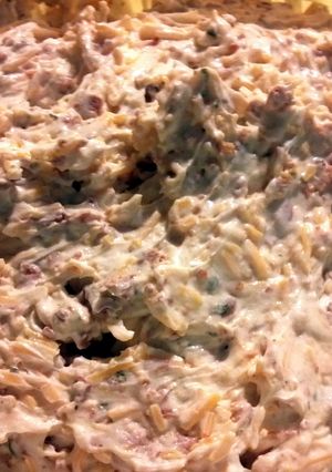 A picture of Chedder bacon ranch dip.
