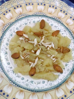 A picture of Makhandi halwa.