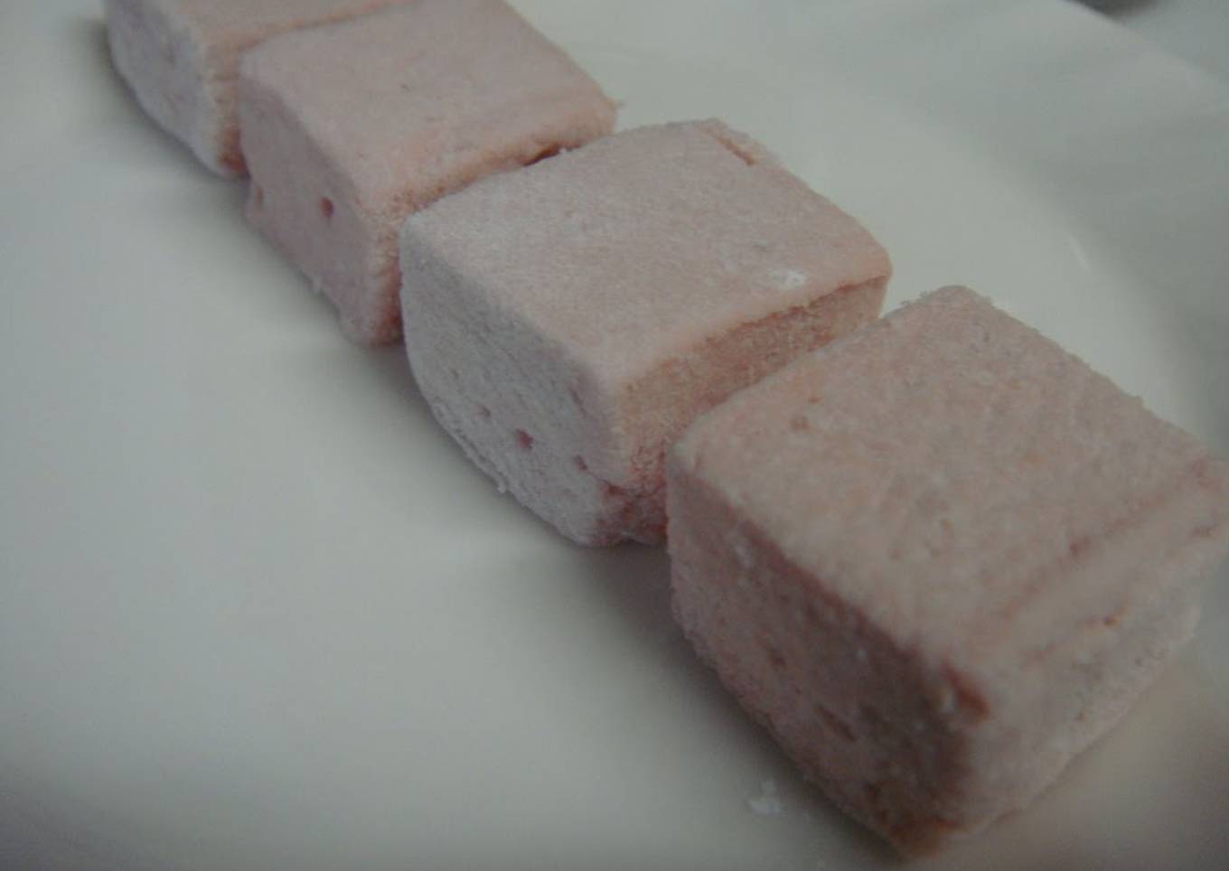 Guimauve aux Fraises (Strawberry Marshmallows)