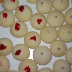 A picture of Nankhatai (Snowballs).