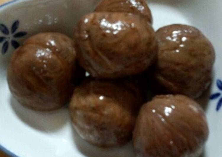 Chestnuts Simmered in their Inner Skins without Baking Soda