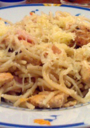 A picture of Chicken pasta.