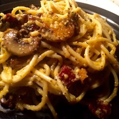 A picture of Carbonara.