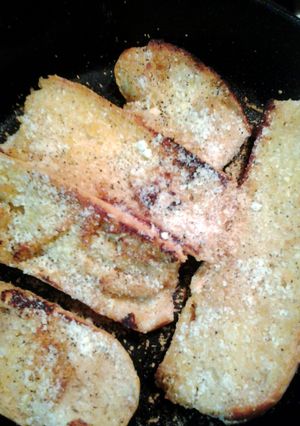 A picture of bread for dipping or just munching.