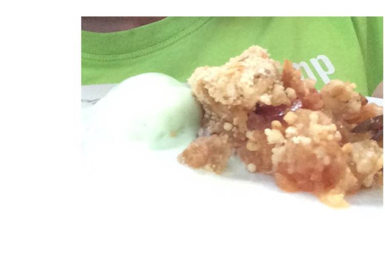 My Daughter love Apple Crumble with Ice-cream
