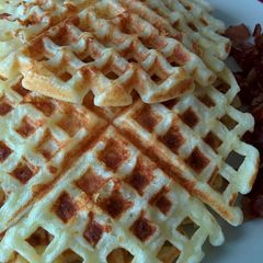 A picture of Cheese Waffle.