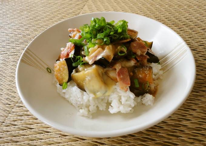 Rice Bowl with Aubergine, Bacon and Melting Cheese Recipe