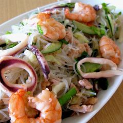 A picture of Thai-style Cellophane Noodle Salad.