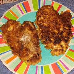 A picture of Parmesan crusted chicken.