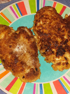 A picture of Parmesan crusted chicken.