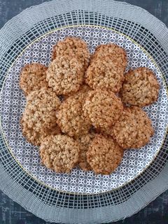 Une photo de Galettes aux Flocons d'avoine et Sirop D'érable / Healthy