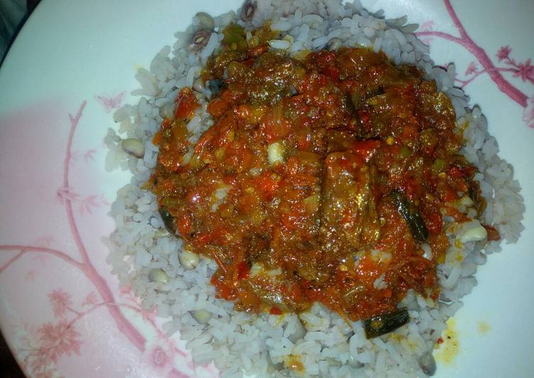 Step-by-Step Guide to Prepare Award-winning Wake da shinkafa with sauce