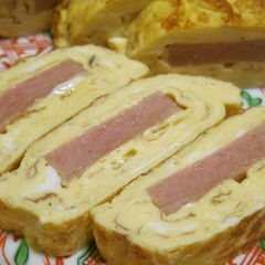 Dashimaki Rolled Omelet with Spam A picture of Dashimaki Rolled Omelet with Spam.