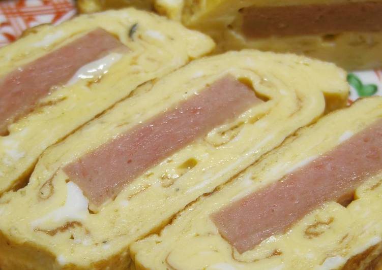 Simple Way to Make Tasty Dashimaki Rolled Omelet with Spam