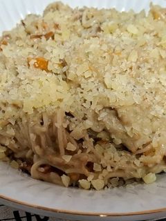 Una foto de Fideos niditos con salsa de vegetales horneados