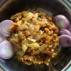 A picture of Onion sabji.