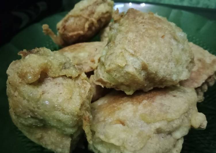 Tahu isi jamur