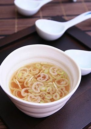 A picture of That Soup that Comes with Fried Rice at Ramen Shops.