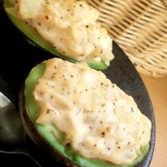 A picture of Easy Side Dish: Avocado and Tofu Mayo au Gratin.