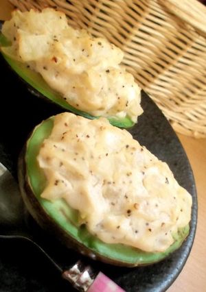 A picture of Easy Side Dish: Avocado and Tofu Mayo au Gratin.