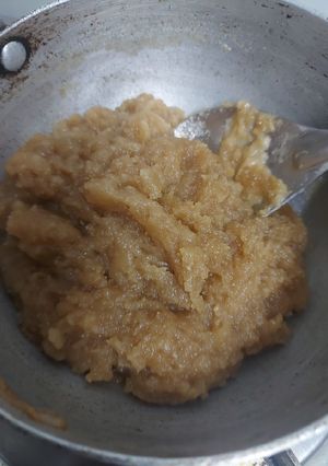 आटे का हलवा (atte ka halwa recipe in Hindi) रेसिपी मुख्य फोटो