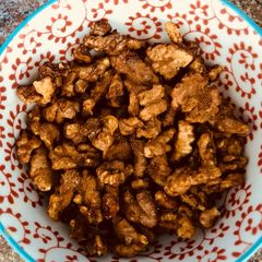 A picture of Maple cinnamon walnuts - vegan.