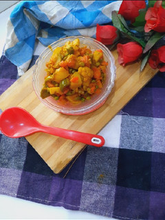 मिक्स वेज (mix veg recipe in Hindi) रेसिपी मुख्य फोटो