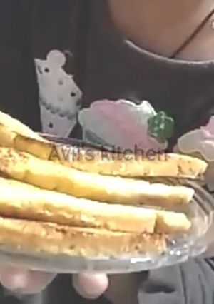 A picture of French toast.