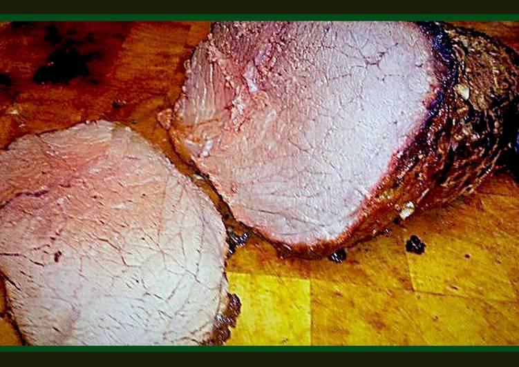 Tex's Classic British Sunday Roast with a Mustard Glaze ๐ฌ๐ง๐ฎ