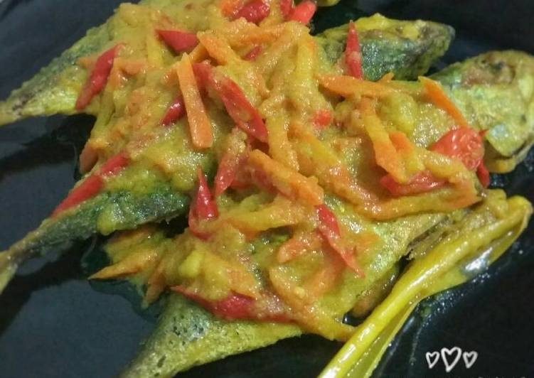 Ikan Kembung Acar Bumbu Kuning 🐟