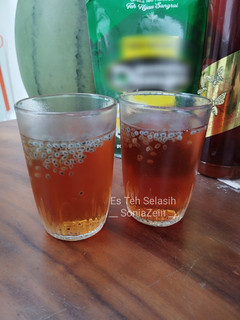 Foto resep Es Teh Selasih