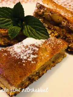 Almás süti dióshabbal recept fotója